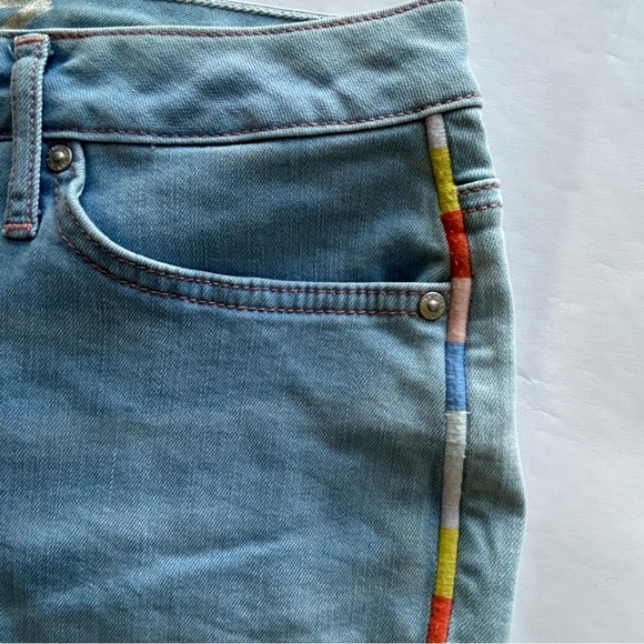 Seven7 Weekend Raw Hem Stretch Denim Shorts Icy2 Blue Rainbow Stripes Women’s 10 - Picture 3 of 7